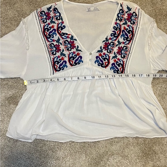 Zara Floral Embroidered Top - Picture 8 of 9